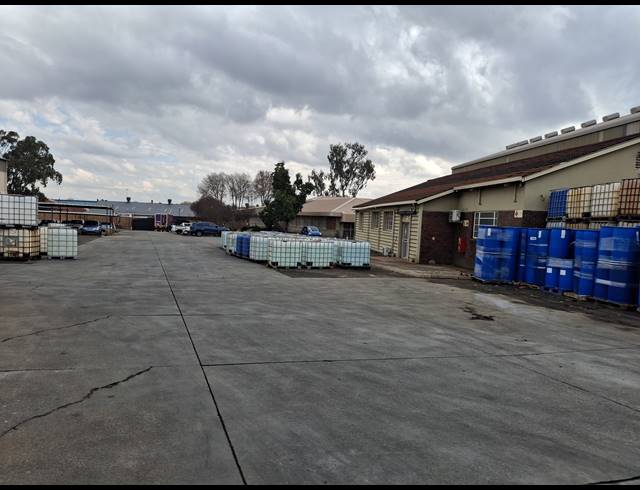 21,015M² WAREHOUSE FOR SALE IN ANDERBOLT
